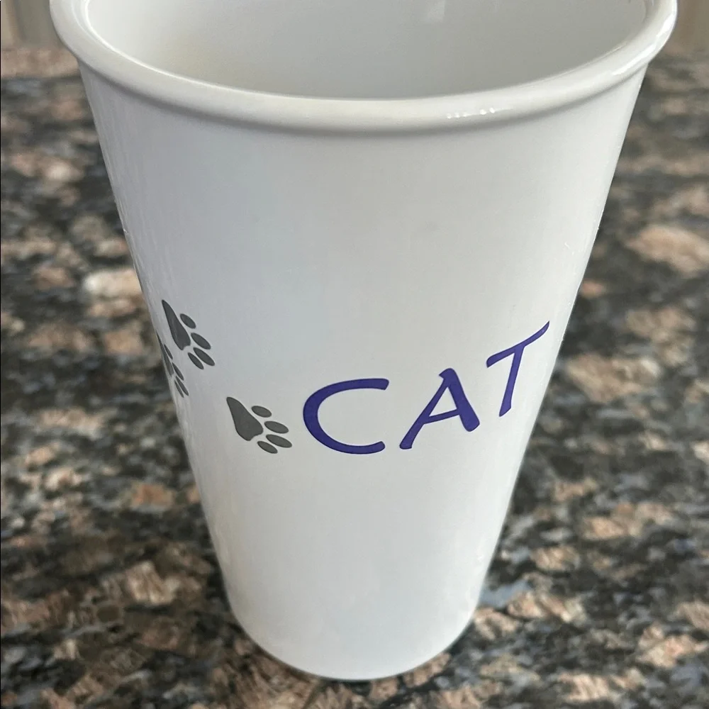 CAT LOVET MUG WHITE W GRAY PAW PRINTS